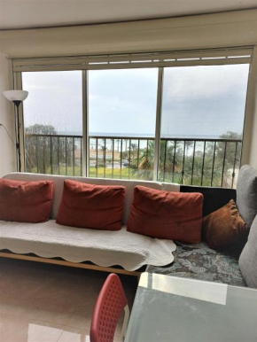 2 BR Apartment near the Beach